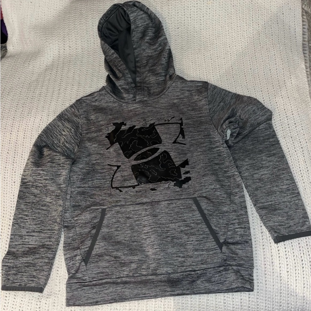 Youth Under Armour Hoodie Size M